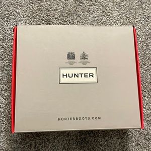 Barely worn Hunters original short black rain boots like new